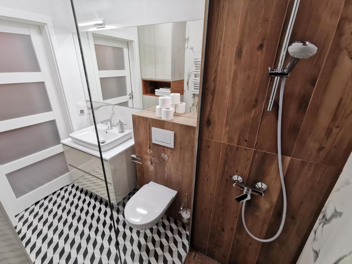 Zajezdnia Wrzeszcz Apartamenty Gdańsk Eksteriør billede